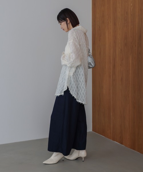 Bou Jeloud（ブージュルード）の「フェザーライクシアーシャツ（シャツ/ブラウス・レディース・オフホワイト/ブラック/ベージュ・FREE）」の8枚目の写真