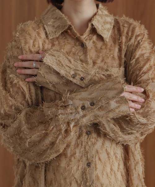 Bou Jeloud（ブージュルード）の「フェザーライクシアーシャツ（シャツ/ブラウス・レディース・オフホワイト/ブラック/ベージュ・FREE）」の22枚目の写真