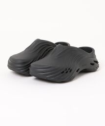 crocs(NbNX)crocs NbNX ECHO WAVE GR[EF[u 210521-060 BLACK/BLACK(T_)