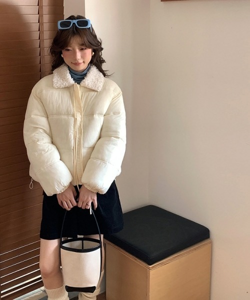 gossip!ロサンゼルス(ゴシップロサンゼルス)の「【Y2Kガーリー】レトロフェイクムートン襟付き中綿ジャケット(ダウンジャケット/コート・レディース・オフホワイト/ブラック・M)」の12枚目の写真