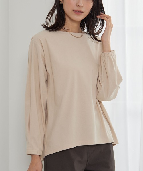 BELLUNA PLUS(ベルーナ)の「ふんわりコーデュロイ素材プルオーバー(Tシャツ/カットソー・レディース・チャコール/アイボリー/ブラウン・MEDIUM/X-LARGE/LARGE)」の6枚目の写真