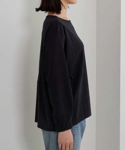 BELLUNA PLUS(ベルーナ)の「ふんわりコーデュロイ素材プルオーバー(Tシャツ/カットソー・レディース・チャコール/アイボリー/ブラウン・MEDIUM/X-LARGE/LARGE)」の17枚目の写真