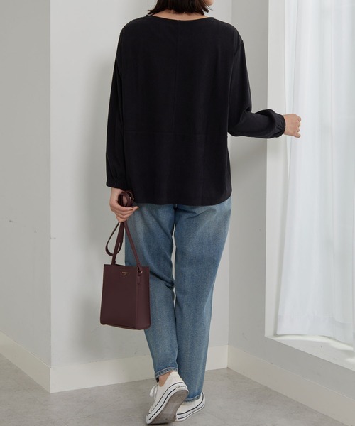 BELLUNA PLUS(ベルーナ)の「ふんわりコーデュロイ素材プルオーバー(Tシャツ/カットソー・レディース・チャコール/アイボリー/ブラウン・MEDIUM/X-LARGE/LARGE)」の12枚目の写真