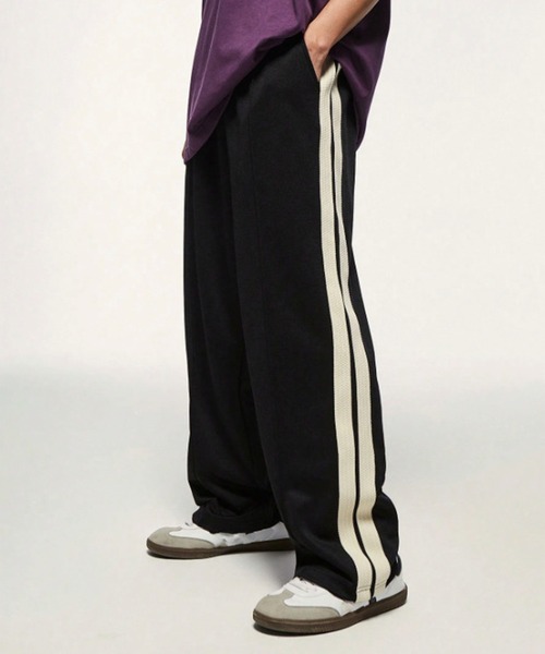 CALIFORNIA OUTFITTERS(カリフォルニア アウトフィッターズ)の「10D50-MZ サイドライントラックパンツ ワイド スウェットパンツ(その他パンツ・メンズ・ブラウン/ブラック・XL/L/M)」の2枚目の写真