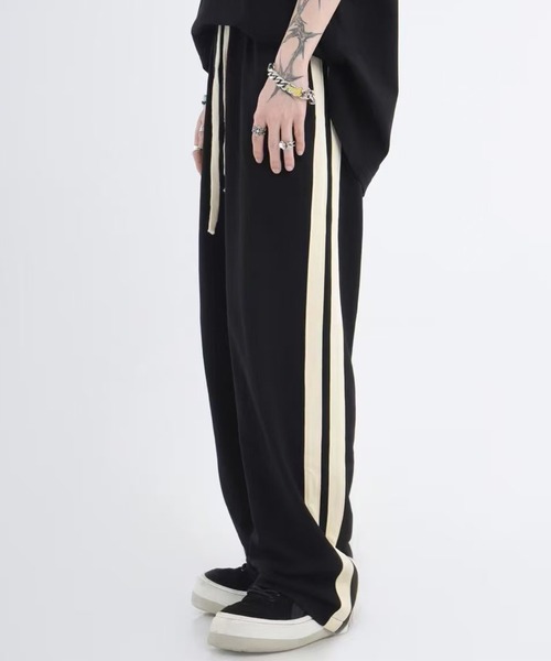 CALIFORNIA OUTFITTERS(カリフォルニア アウトフィッターズ)の「10D50-MZ サイドライントラックパンツ ワイド スウェットパンツ(その他パンツ・メンズ・ブラウン/ブラック・XL/L/M)」の8枚目の写真