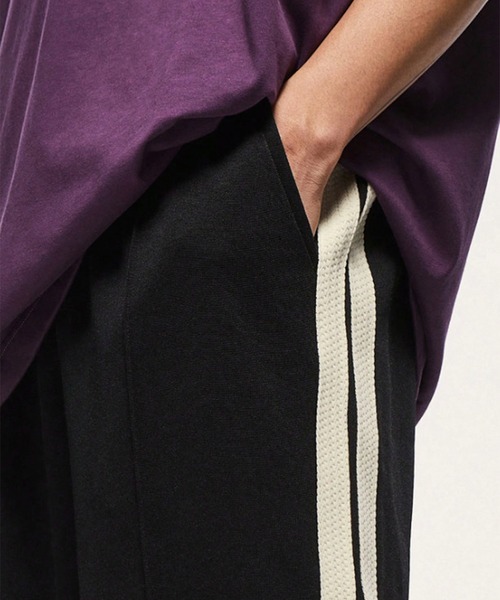 CALIFORNIA OUTFITTERS(カリフォルニア アウトフィッターズ)の「10D50-MZ サイドライントラックパンツ ワイド スウェットパンツ(その他パンツ・メンズ・ブラウン/ブラック・XL/L/M)」の5枚目の写真