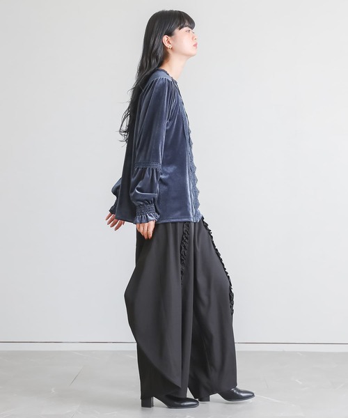 somari imagination（ソマリ イマジネーション）の「『レースベロアブラウス』（シャツ/ブラウス・レディース・チャコール/ブルー・2/1）」の7枚目の写真