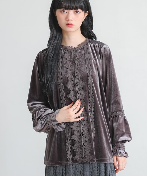 somari imagination（ソマリ イマジネーション）の「『レースベロアブラウス』（シャツ/ブラウス・レディース・チャコール/ブルー・2/1）」の11枚目の写真