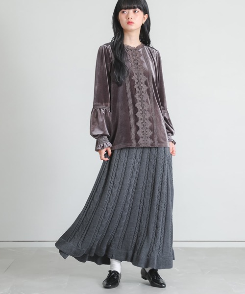 somari imagination（ソマリ イマジネーション）の「『レースベロアブラウス』（シャツ/ブラウス・レディース・チャコール/ブルー・2/1）」の14枚目の写真