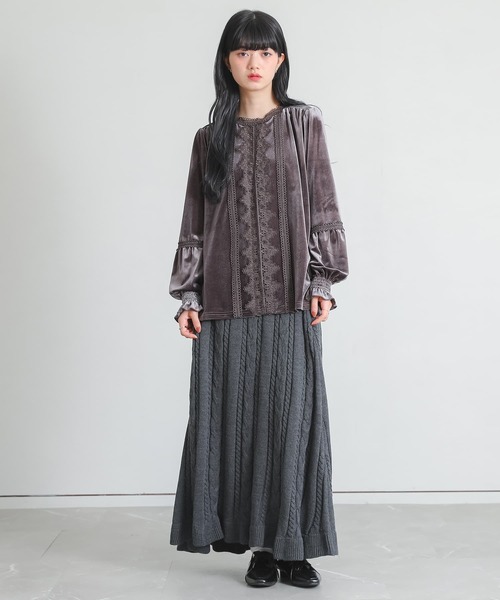 somari imagination（ソマリ イマジネーション）の「『レースベロアブラウス』（シャツ/ブラウス・レディース・チャコール/ブルー・2/1）」の13枚目の写真