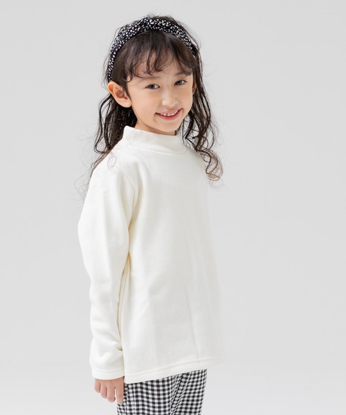 chil2(チルツー)の「裏シャギー 裏起毛 テレコ ハイネックTシャツ(Tシャツ/カットソー・キッズ・グレー/クリーム/ブラック/ブラウン・80cm/90cm/100cm/110cm/120cm/130cm/140cm/150cm)」の4枚目の写真