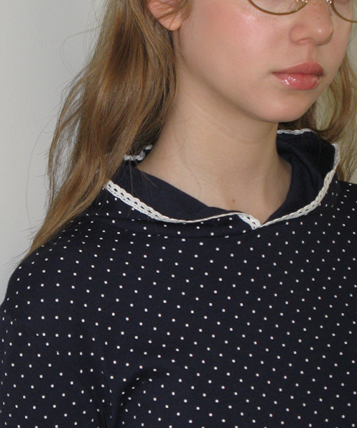 RONRON(ロンロン)の「LACE HOODIE SLIM LONG SLEEVE NAVY DOT(パーカー・レディース・その他・FREE)」の2枚目の写真