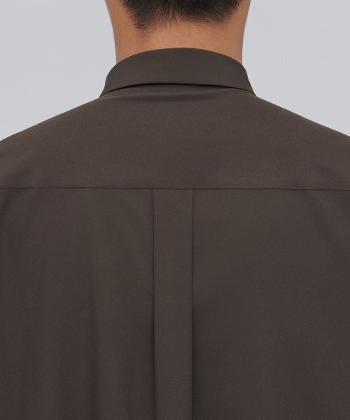 MUSINSA STANDARD（ムシンサスタンダード）の「リラックスフィットシルキーシャツ [ダークブラウン]（シャツ/ブラウス・メンズ・その他・SMALL/MEDIUM/LARGE/X-LARGE/XX-LARGE）」の5枚目の写真