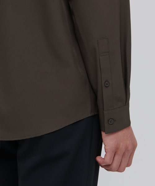 MUSINSA STANDARD（ムシンサスタンダード）の「リラックスフィットシルキーシャツ [ダークブラウン]（シャツ/ブラウス・メンズ・その他・SMALL/MEDIUM/LARGE/X-LARGE/XX-LARGE）」の7枚目の写真