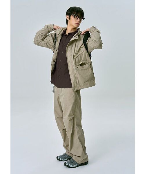 MUSINSA STANDARD（ムシンサスタンダード）の「リラックスフィットシルキーシャツ [ダークブラウン]（シャツ/ブラウス・メンズ・その他・SMALL/MEDIUM/LARGE/X-LARGE/XX-LARGE）」の10枚目の写真