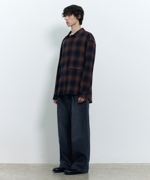 INSILENCE（インサイロンス）の「オーバーサイズ レーヨン チェックシャツ ブラウン（シャツ/ブラウス・レディース・その他・SMALL/MEDIUM/LARGE）」の3枚目の写真