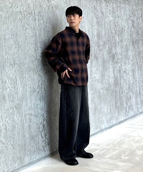 INSILENCE（インサイロンス）の「オーバーサイズ レーヨン チェックシャツ ブラウン（シャツ/ブラウス・レディース・その他・SMALL/MEDIUM/LARGE）」の14枚目の写真
