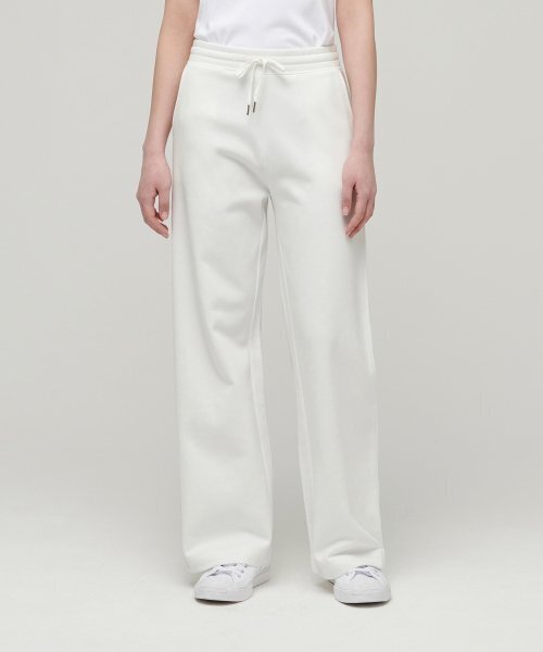 MUSINSA STANDARD WOMAN(ムシンサスタンダードウーマン)の「ウーマンズフラットテリーワイドラウンジスウェットパンツ【ホワイト】(スウェットパンツ・レディース・その他・SMALL/MEDIUM/LARGE/X-SMALL)」の1枚目の写真