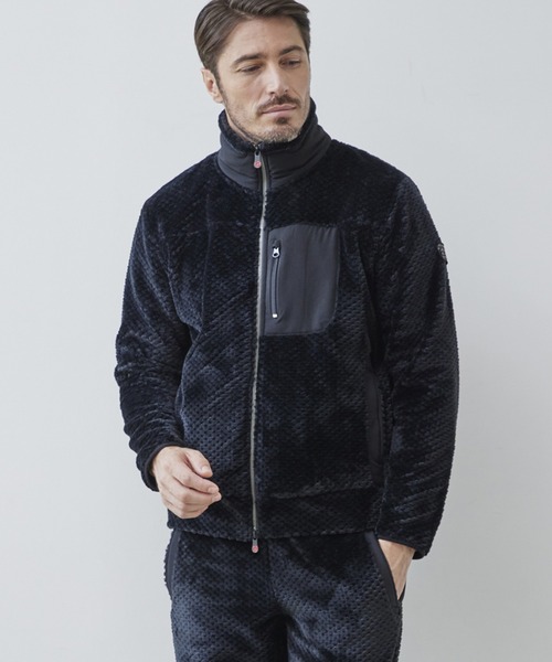 g-stage（ジーステージ）の「ムートン調ソフトフリースハイネックジップブルゾン（ブルゾン・メンズ・ライトグレー/ブラック・46/48/50）」の2枚目の写真