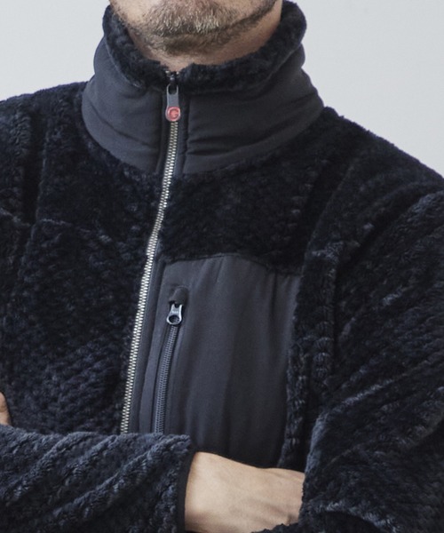 g-stage（ジーステージ）の「ムートン調ソフトフリースハイネックジップブルゾン（ブルゾン・メンズ・ライトグレー/ブラック・46/48/50）」の11枚目の写真