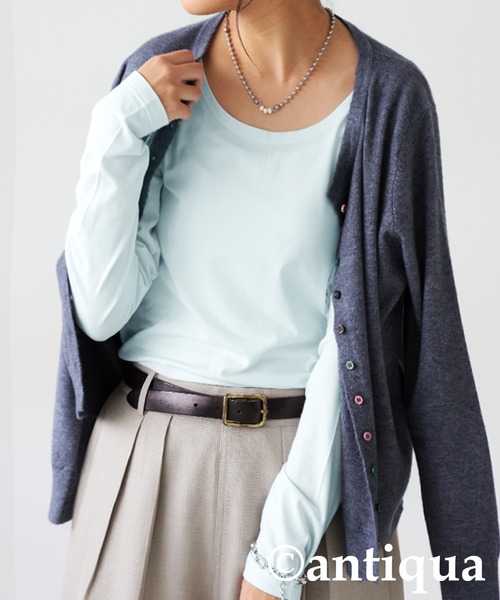 antiqua(アンティカ)の「ヒートロングTシャツ(Tシャツ/カットソー・レディース・ホワイト/ホワイト系その他/ブルー系その他/ダークグレー/ブラック系その他/ブラック/グレー系その他/ブルー系その他2・P/R)」の7枚目の写真