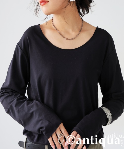 antiqua(アンティカ)の「ヒートロングTシャツ(Tシャツ/カットソー・レディース・ホワイト/ホワイト系その他/ブルー系その他/ダークグレー/ブラック系その他/ブラック/グレー系その他/ブルー系その他2・P/R)」の4枚目の写真