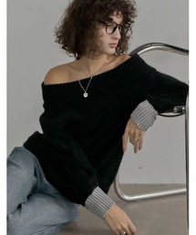 オフショルダー」に該当するトップス（ブラック/黒色系）ファッション