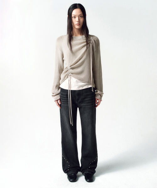 INSILENCE WOMEN(インサイレンスウーマン)の「カービングスタッドデニム ブラック(デニムパンツ・レディース・その他・X-SMALL/SMALL/MEDIUM/LARGE)」の2枚目の写真