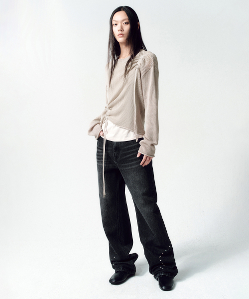 INSILENCE WOMEN(インサイレンスウーマン)の「カービングスタッドデニム ブラック(デニムパンツ・レディース・その他・X-SMALL/SMALL/MEDIUM/LARGE)」の3枚目の写真
