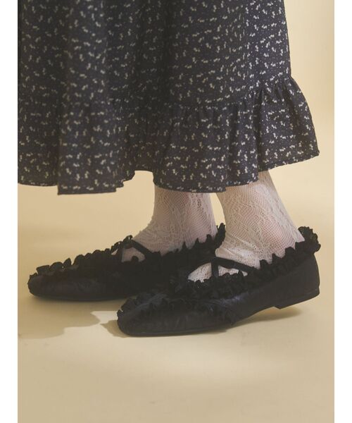 merry jenny（メリージェニー）の「フリルデコラティブバレエシューズ（バレエシューズ・レディース・ピンク/ブラック/アイボリー・LARGE/MEDIUM）」の12枚目の写真