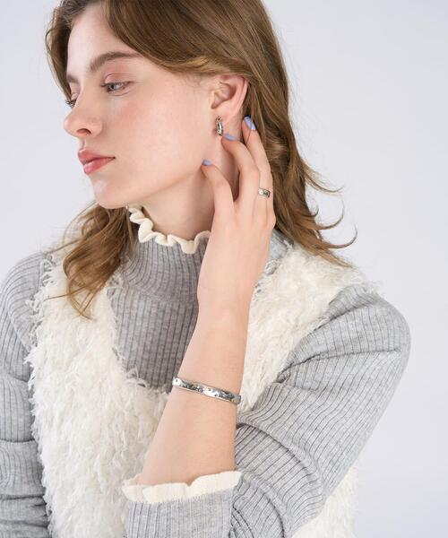 To b. by agnes b.（トゥービーバイアニエスベー）の「マルチカラー ストーン ピアス（ピアス（両耳用）・レディース・シルバー系その他・FREE）」の2枚目の写真