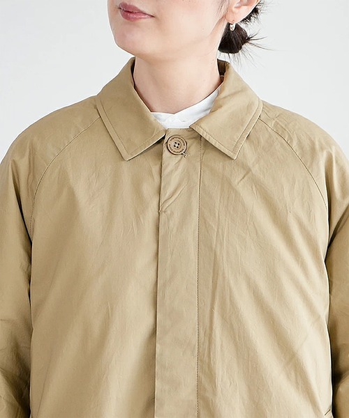solamonat poche（ソラモナポッシェ）の「ステンカラーダウンコート（ダウンジャケット/コート・レディース・ネイビー/ベージュ・2.0）」の13枚目の写真