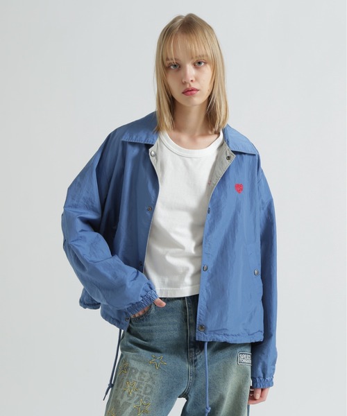 AVIREX（アヴィレックス）の「NYLON REVERSIBLE JACKET（ナイロンジャケット・レディース・ブラック/ブルー・F）」の2枚目の写真