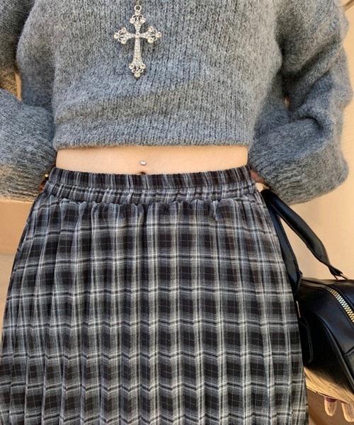&soiree(アンドソワレ)の「プリーツチェック柄スカート(スカート・レディース・ブラック・SMALL/MEDIUM/LARGE/X-LARGE)」の6枚目の写真