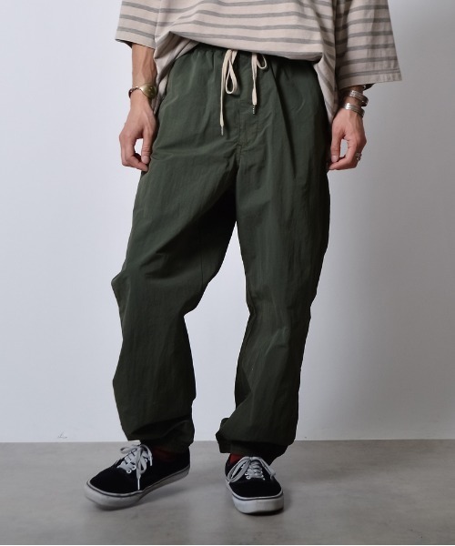 DOUBLE STEAL(ダブルスティール)の「DSガーメントダイイージーナイロンパンツ(その他パンツ・メンズ・オリーブ/スミクロ・LARGE/MEDIUM/SMALL)」の10枚目の写真