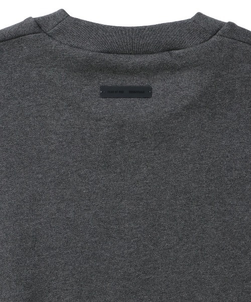 FOG ESSENTIALS（エフオージーエッセンシャルズ）の「ESSENTIALS  Classic Crewneck Sweatshirt  エッセンシャルズ（スウェット・メンズ・グレー系その他・LARGE/MEDIUM/SMALL/X-LARGE）」の4枚目の写真
