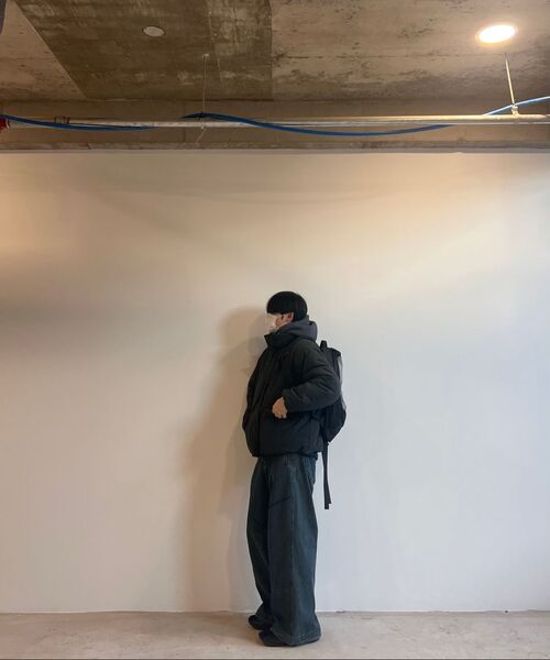 VONVAT(ヴォンバト)の「Vスティッチワイドジーンズ(オイルインディゴ)(デニムパンツ・レディース・ダークブルー・1/2/3)」の9枚目の写真