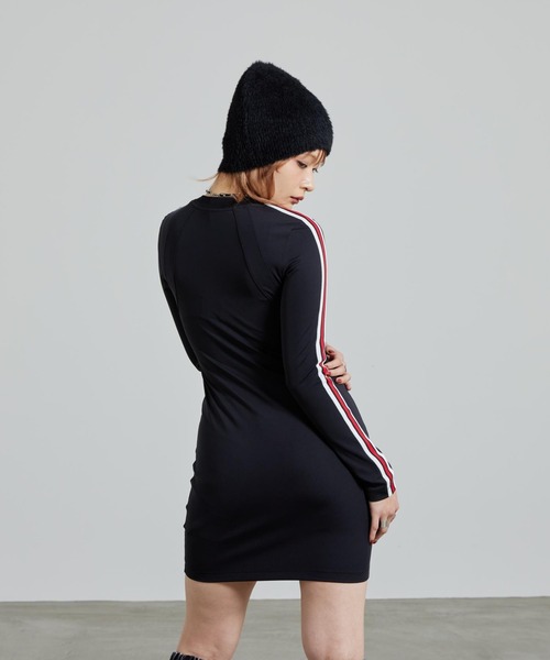 JORDAN BRAND（ジョーダンブランド）の「ジョーダン ブルックリン ウィメンズ ロングスリーブ ドレス / Jordan Brooklyn Women's Long-Sleeve Dress IF1081-010 Black（ワンピース・レディース・ブラック・S/L/M/XL/XS）」の5枚目の写真