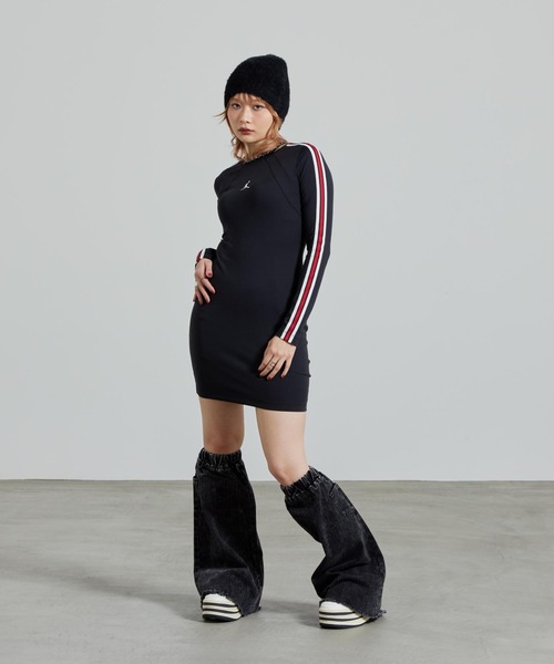 JORDAN BRAND（ジョーダンブランド）の「ジョーダン ブルックリン ウィメンズ ロングスリーブ ドレス / Jordan Brooklyn Women's Long-Sleeve Dress IF1081-010 Black（ワンピース・レディース・ブラック・S/L/M/XL/XS）」の3枚目の写真