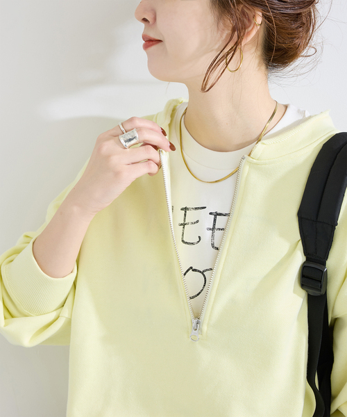 B.C STOCK（ベーセーストック）の「《追加2》ウォッシャブル / 裏毛ハーフジッププルオーバー（スウェット・レディース・グレー/イエロー/アイボリー/カーキ/ブラック・FREE）」の5枚目の写真