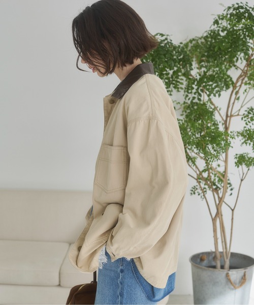 ANGIE(アンジー)の「レザーカラー カバーオール ジャケット / ハンティングジャケット(カバーオール・レディース・ブルー/ベージュ/ネイビー・FREE)」の10枚目の写真