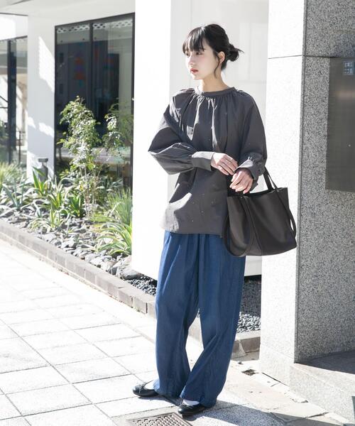 ITEMS URBANRESEARCH（アイテムズ アーバンリサーチ）の「ホットフィックス2WAYブラウス（シャツ/ブラウス・レディース・ホワイト系その他/チャコールグレー/ストライプ・FREE）」の15枚目の写真