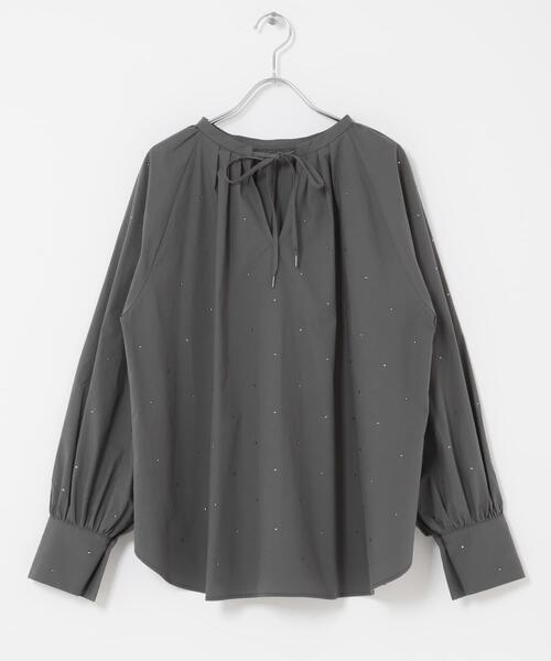 ITEMS URBANRESEARCH（アイテムズ アーバンリサーチ）の「ホットフィックス2WAYブラウス（シャツ/ブラウス・レディース・ホワイト系その他/チャコールグレー/ストライプ・FREE）」の18枚目の写真