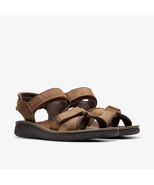 Clarks（クラークス）の「Wesley Shore / ウェスリーショア (ビーズワックスレザー)（サンダル・メンズ・ブラウン・UK9/UK10/UK6/UK7/UK8/UK11）」の2枚目の写真