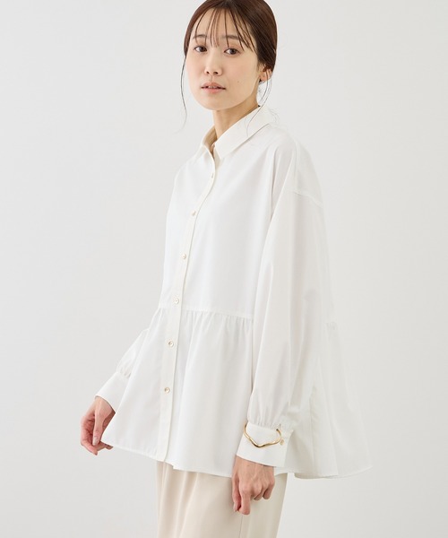 ROPE' PICNIC(ロペピクニック)の「ペプラムシャツブラウス/UVカット・防シワ(シャツ/ブラウス・レディース・ネイビー/オフホワイト/ピンク/ブルー・FREE)」の2枚目の写真