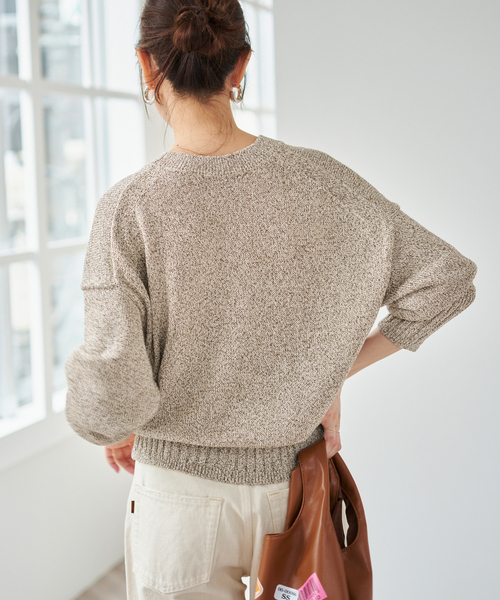 Spick & Span(スピックアンドスパン)の「《追加》レーヨンペーパーヤーンVネックカーディガン(カーディガン/ボレロ・レディース・ベージュ/ブラック・FREE)」の17枚目の写真