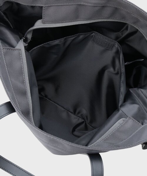 THE SHOP TK （ザ ショップ ティーケー ）の「ツイル2WAY トート（トートバッグ・メンズ・ブラック/ダークグレー・00）」の4枚目の写真