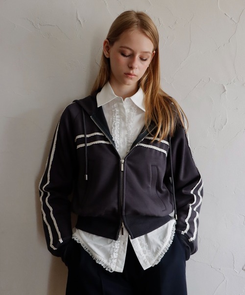 mieya mieya(ミーヤミーヤ)の「【mieya mieya】TAFFY LINE ZIP-UP/タフィーラインジップアップ(パーカー・レディース・クリーム/チャコールグレー/グレー・FREE)」の2枚目の写真