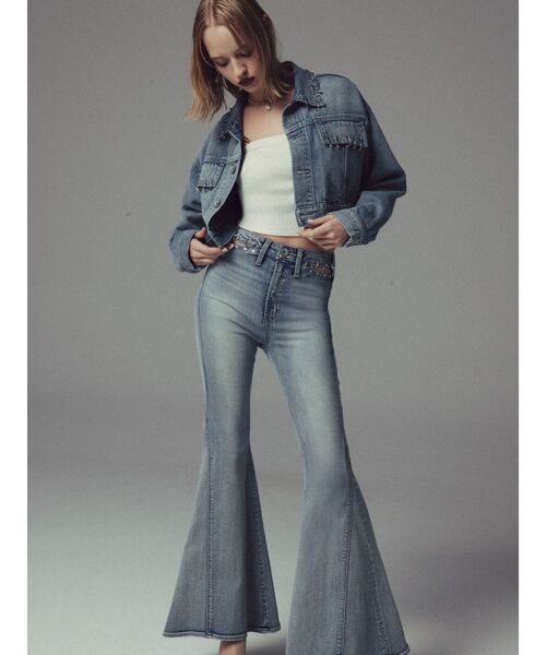 GYDA（ジェイダ）の「ハイウエストopen ring bijou studsデザインフレアデニムパンツ（デニムパンツ・レディース・ライトブルー/インディゴブルー・MEDIUM/SMALL/X-SMALL）」の19枚目の写真