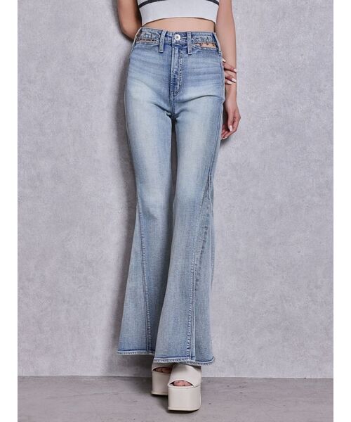 GYDA（ジェイダ）の「ハイウエストopen ring bijou studsデザインフレアデニムパンツ（デニムパンツ・レディース・ライトブルー/インディゴブルー・MEDIUM/SMALL/X-SMALL）」の20枚目の写真